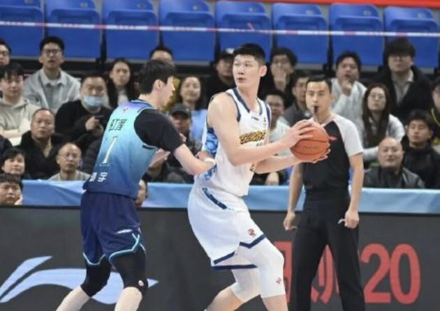 开云品牌-里程碑！胡金秋生涯得分超越唐正东，升至CBA历史得分榜第八位